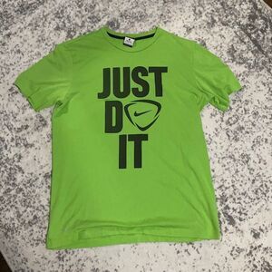 Nike green just do it t-Shirt‎ size LG Dri-fit EUC